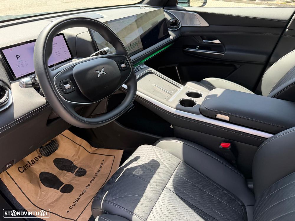 Xpeng G9 93.1 kWh AWD Performance+Premium Seat & Audio Pack - 2