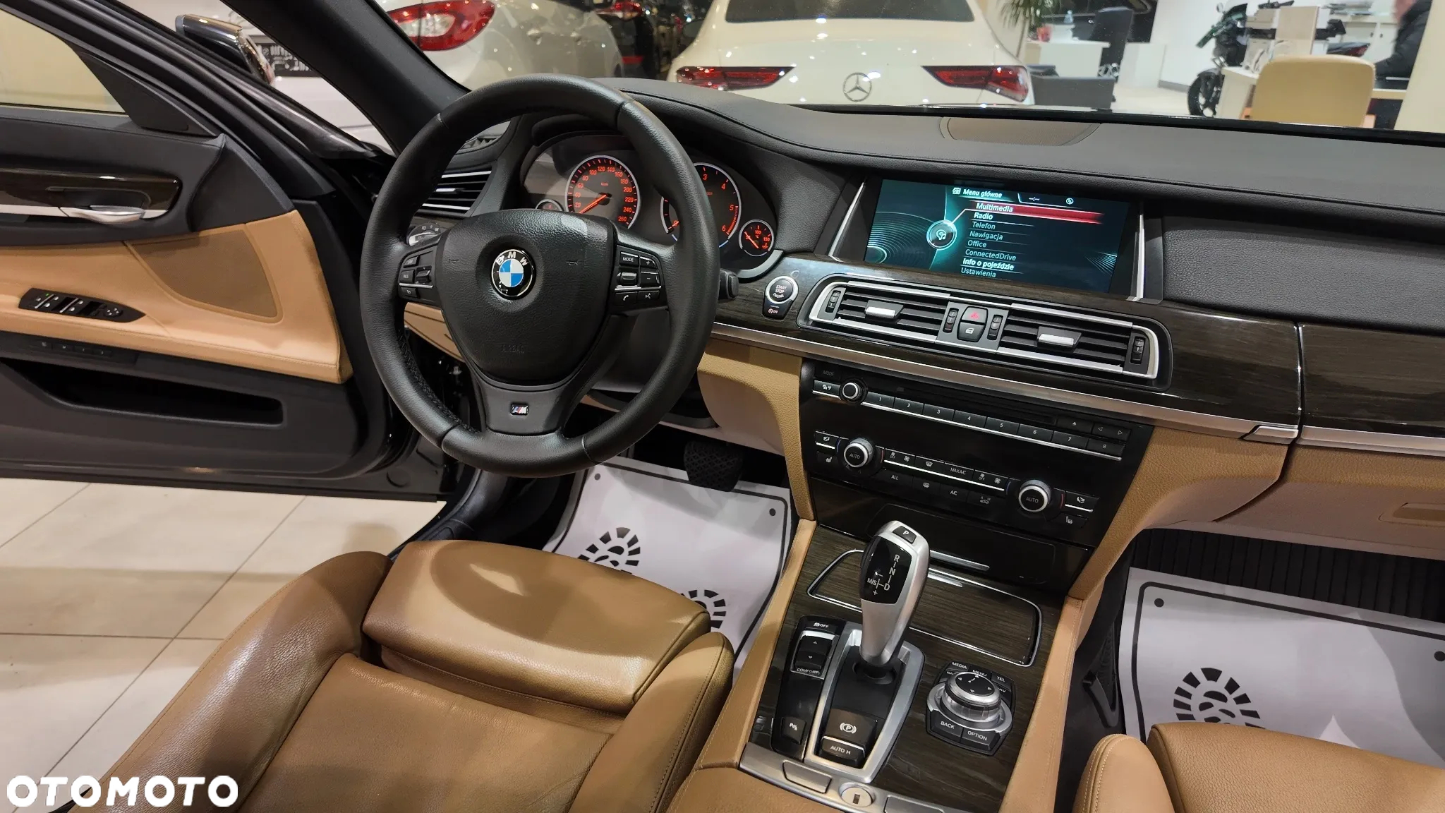 BMW Seria 7 730d xDrive - 38