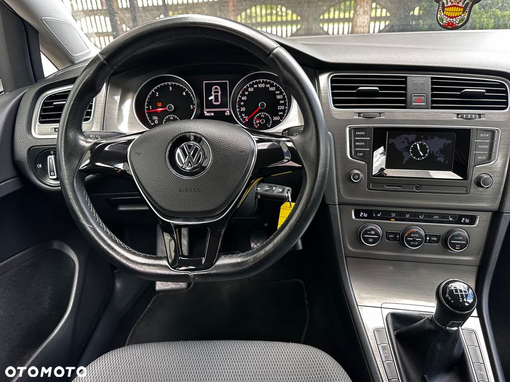 Volkswagen Golf 1.6 TDI BlueMotion Technology Comfortline - 31