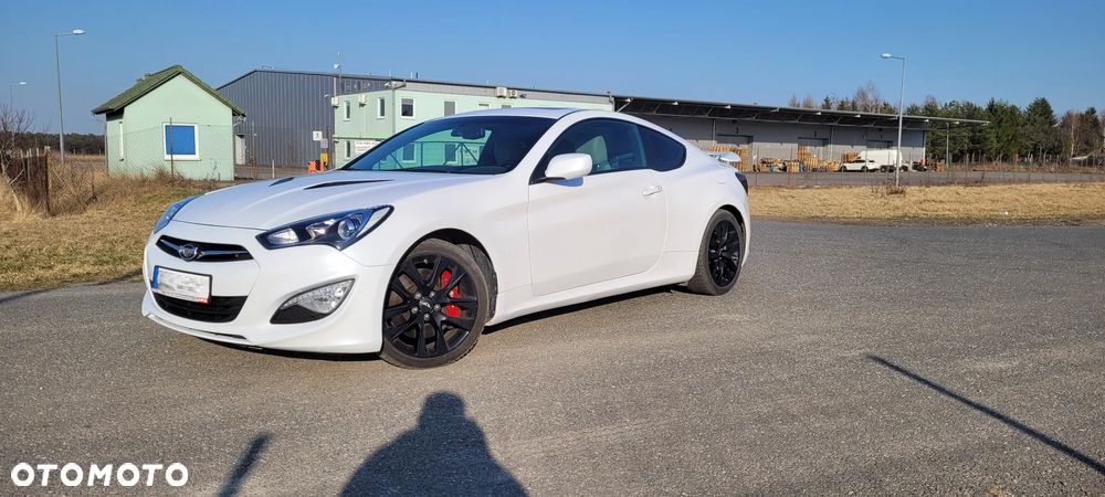 Hyundai Genesis Coupe 2.0 TCI Executive - 2