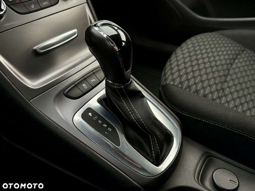 Opel Astra 1.6 D (CDTI DPF ecoFLEX) Start/Stop Excellence - 12