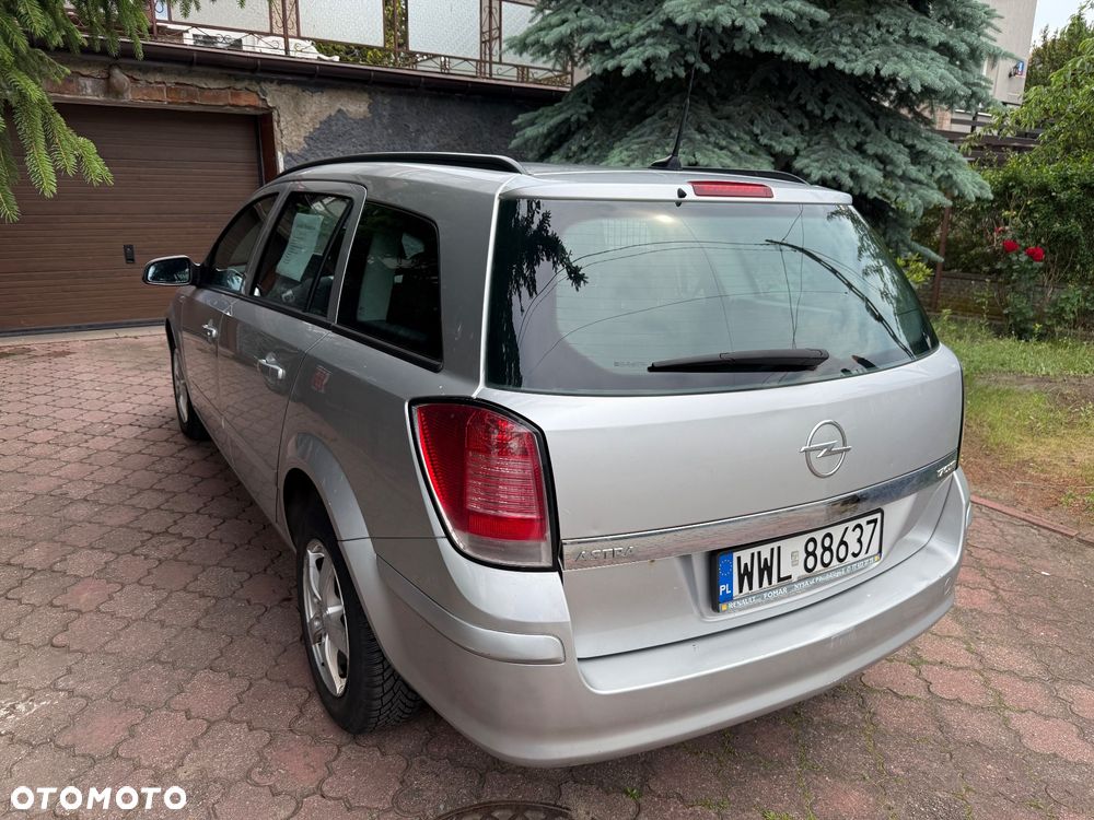 Opel Astra 1.7 CDTI Cosmo - 4