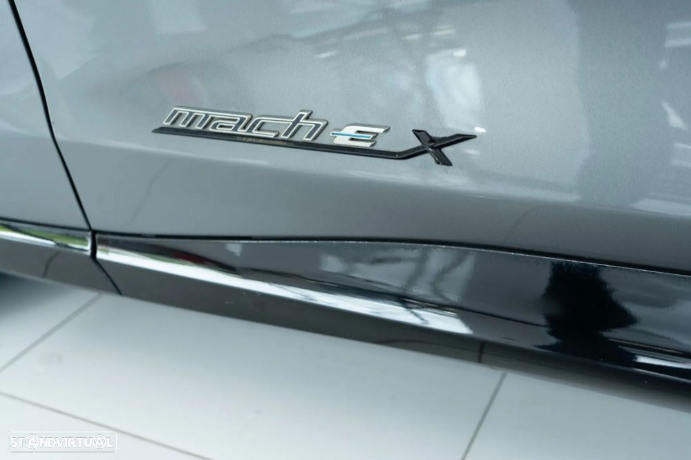 Ford Mustang Mach-E 98.7 kWh Premium - 43