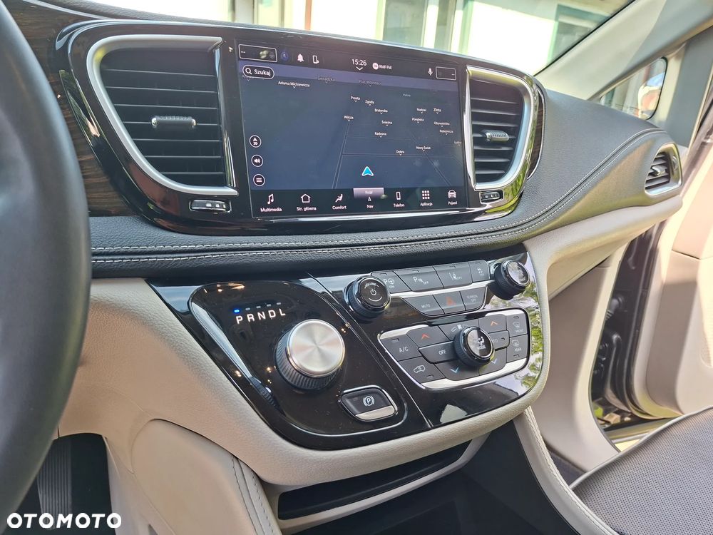 Chrysler Pacifica - 14