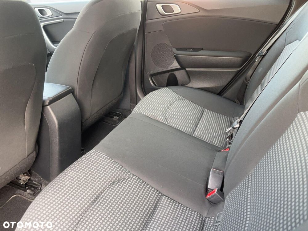 Kia Ceed 1.0 T-GDI Business Line - 12