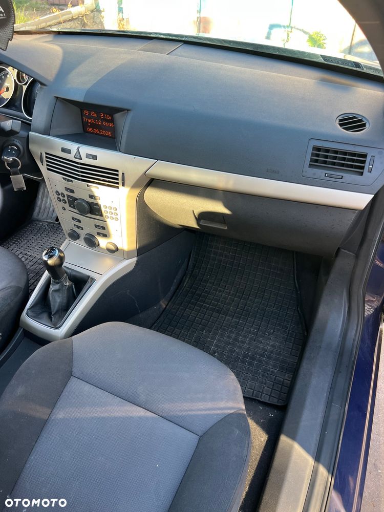 Opel Astra 1.4 - 17