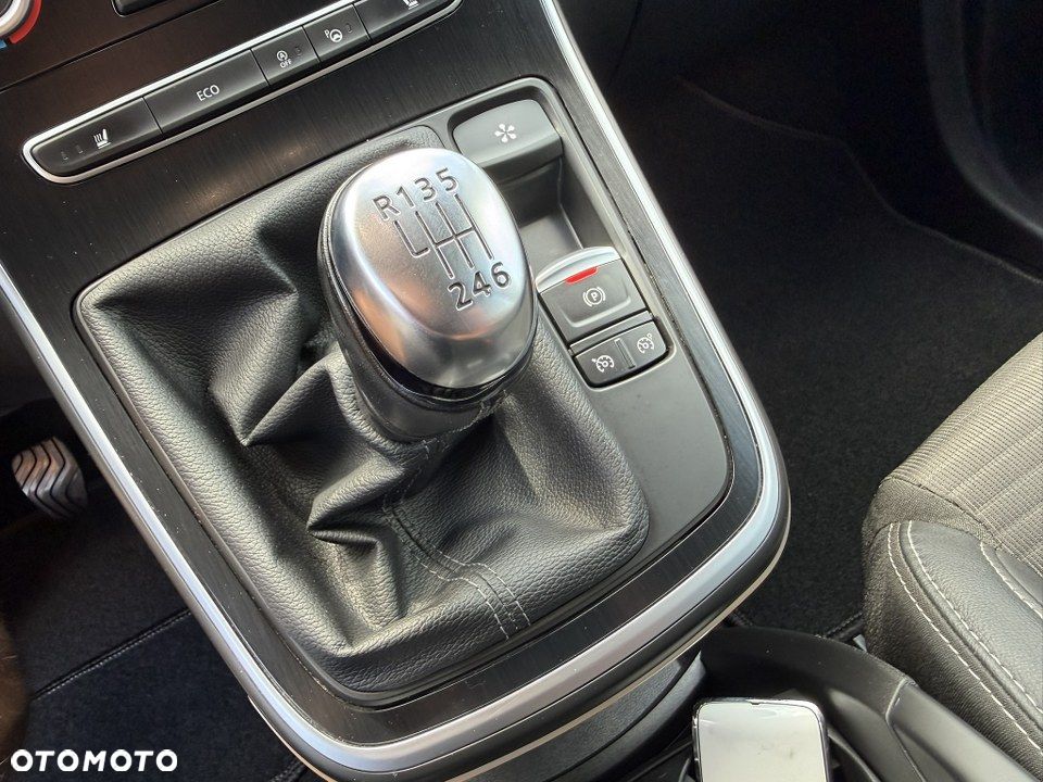 Renault Scenic Energy TCe 130 S&S Bose Edition - 26