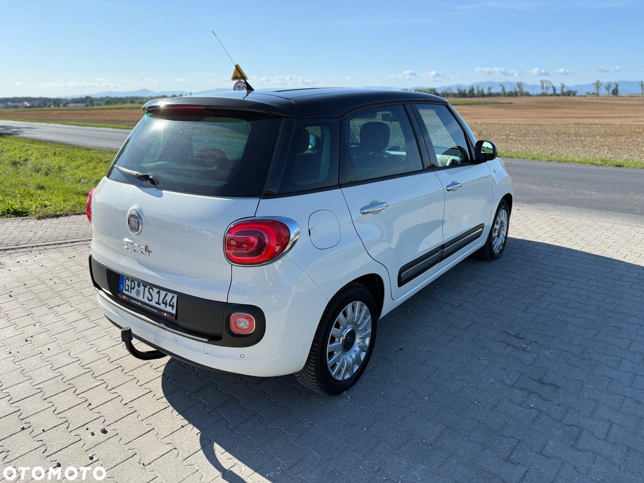 Fiat 500L 1.4 16V (RED) - 9