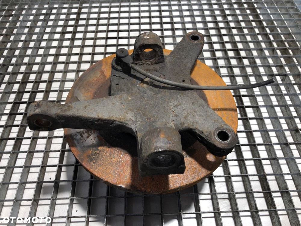 ZWROTNICA LEWY PRZÓD  IVECO DAILY III Platforma / podwozie 1998 - 2009 50 C 13 92 kW [125 KM] olej - 2