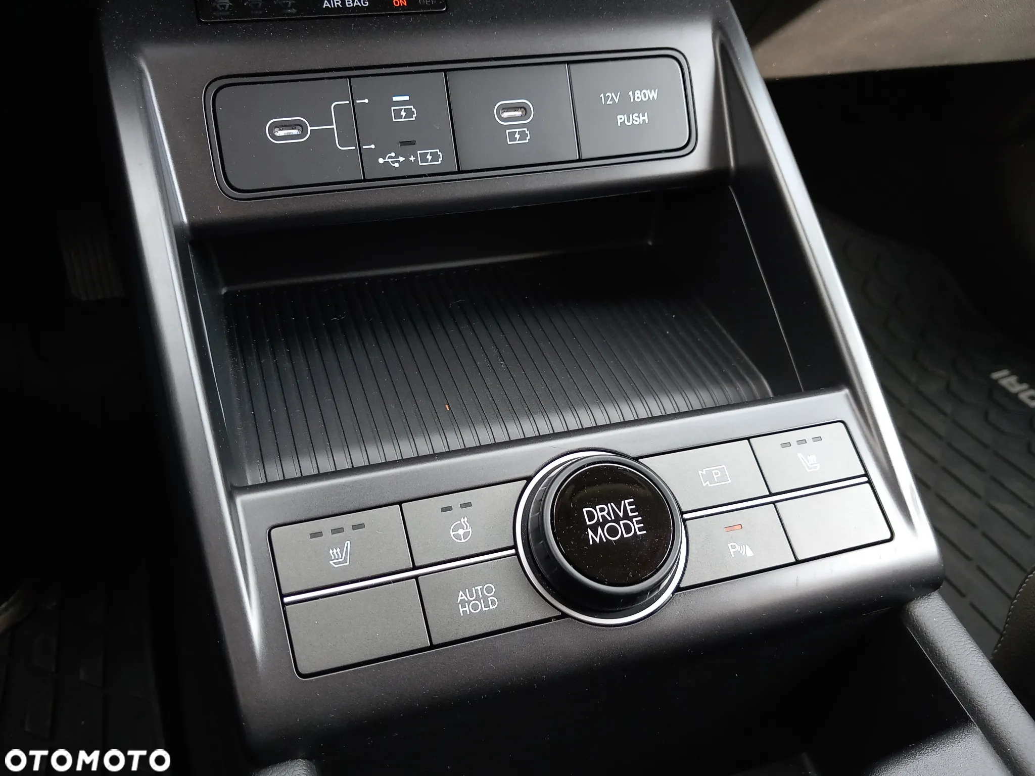 Hyundai Kona Electric 65kWh Executive - 17