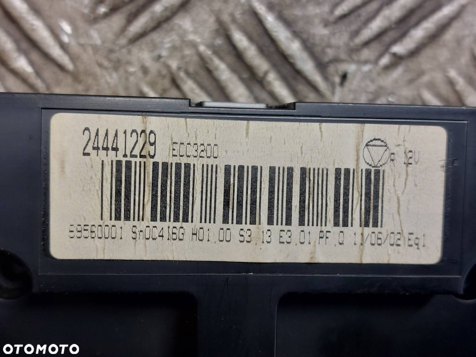 PANEL NAWIEWU OPEL VECTRA C 24441229 - 3