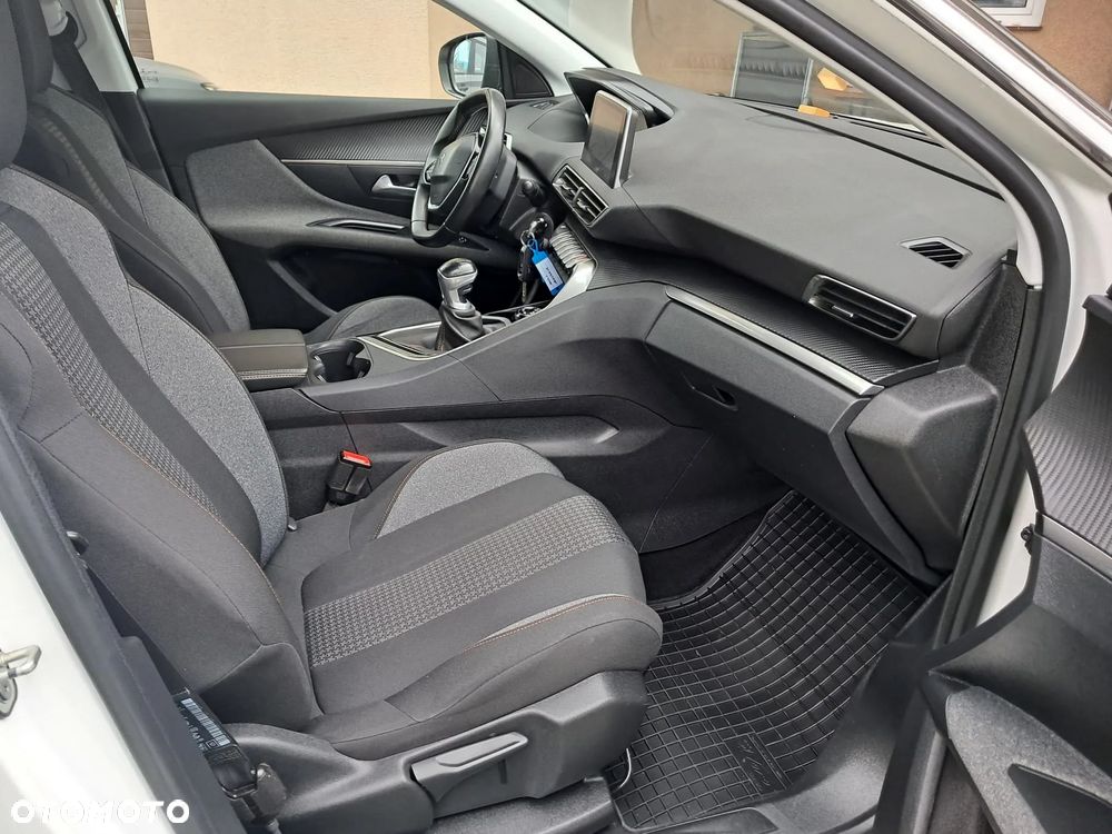 Peugeot 3008 - 28
