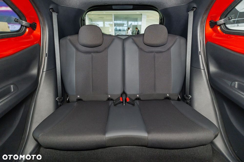 Toyota Aygo X - 25