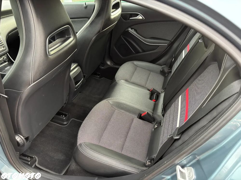 Mercedes-Benz Klasa A 180 (BlueEFFICIENCY) 7G-DCT Urban - 18