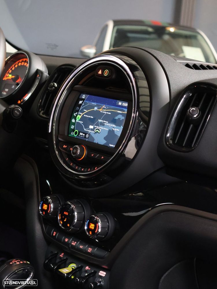 MINI Countryman Cooper SE ALL4 Auto - 22