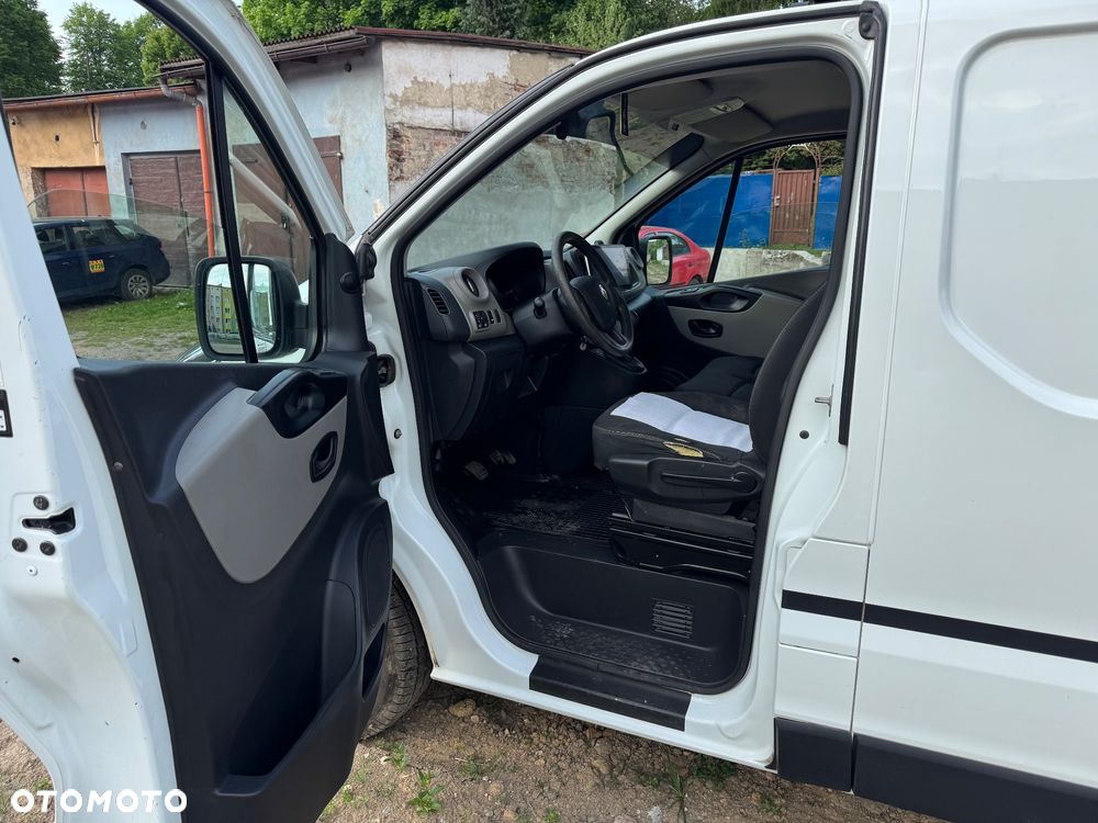 Renault Trafic - 12