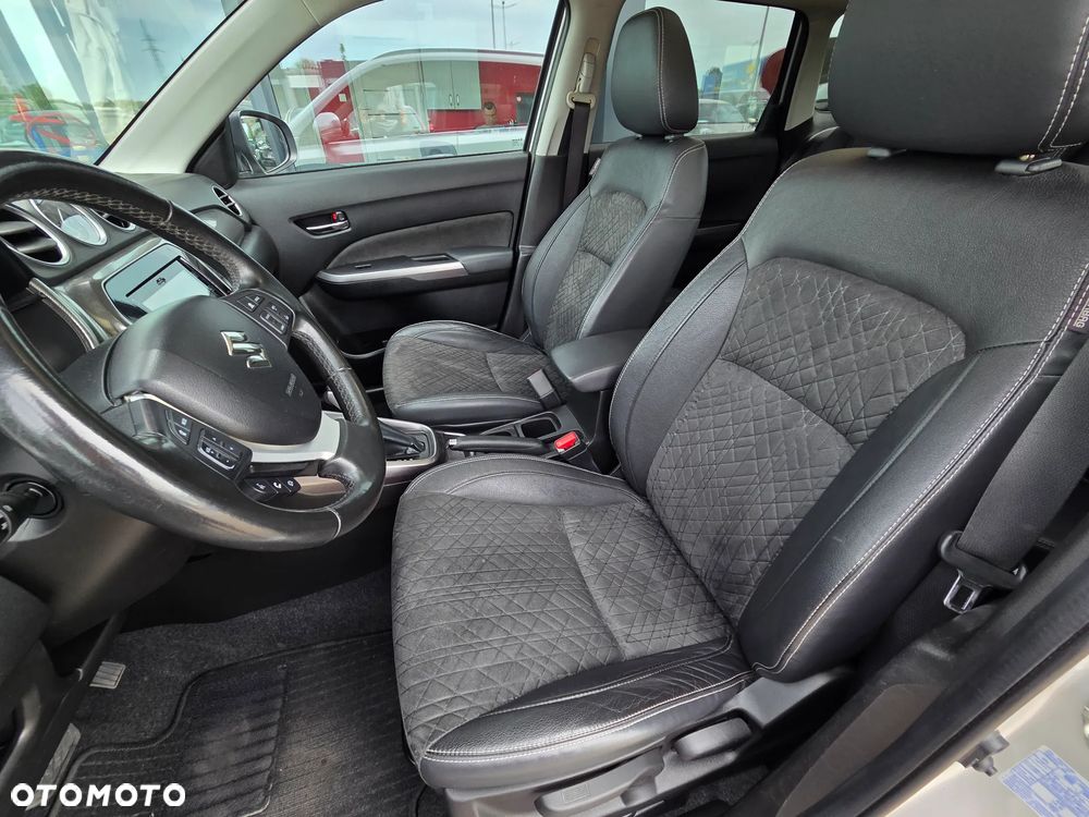 Suzuki Vitara 1.4 Boosterjet Hybrid Automatik Comfort - 24