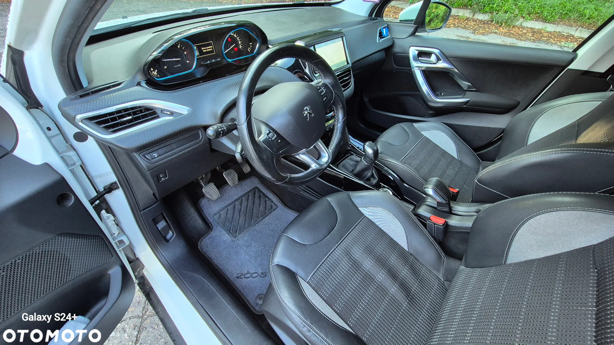 Peugeot 2008 1.6 BlueHDi Allure - 18