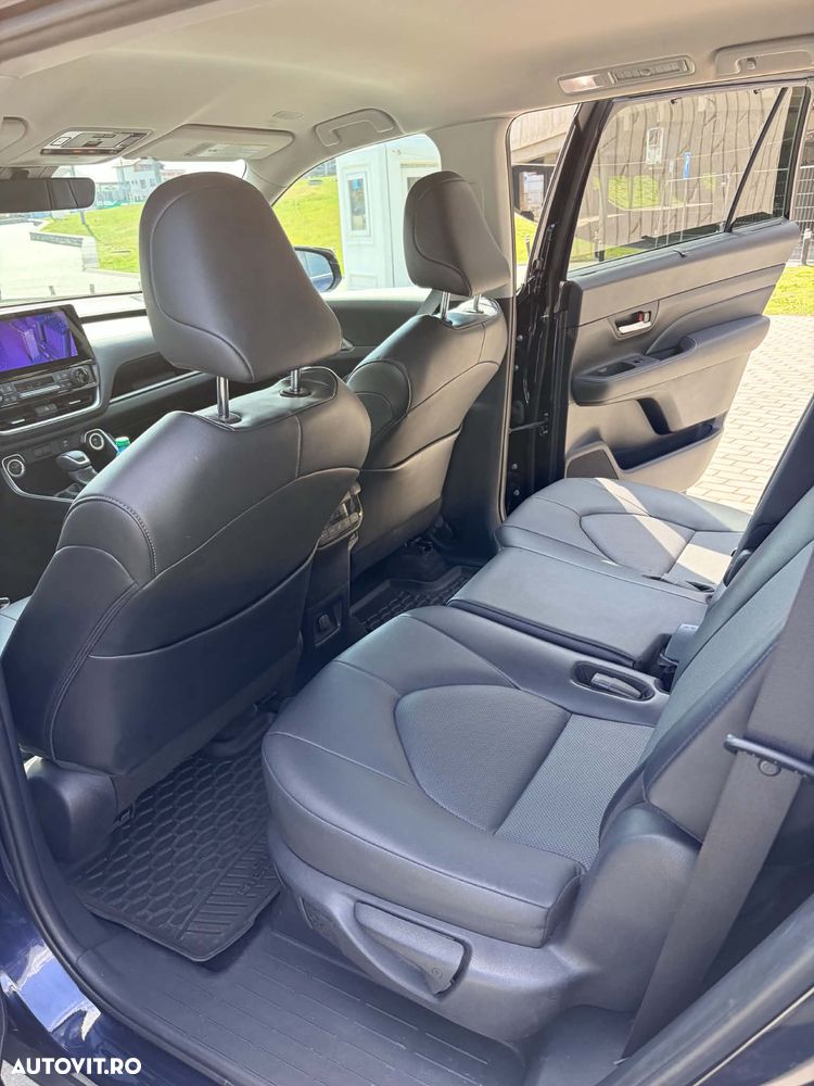 Toyota Highlander 2.5 L Dynamic Force 248CP Executive Metallic - 11