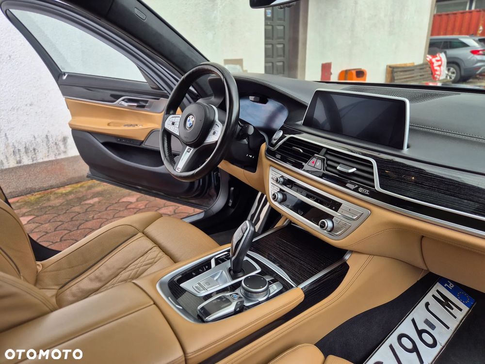BMW Seria 7 740d xDrive mHEV sport - 30