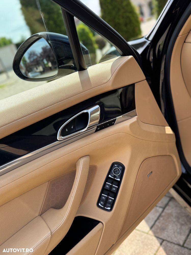 Porsche Panamera 3.0 Tiptronic S - 15