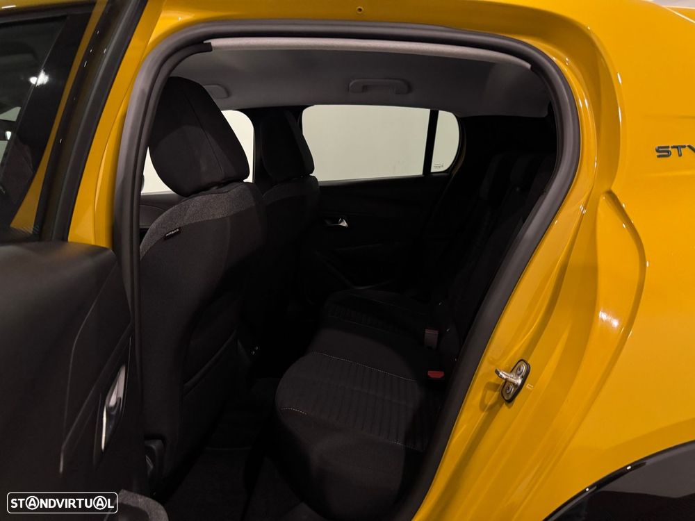 Peugeot e-208 50 kWh Style - 31
