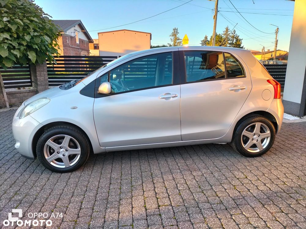 Toyota Yaris 1.3 VVT-i Sol - 5