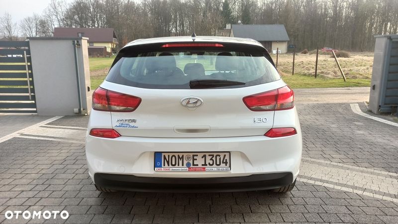 Hyundai i30 1.4 Classic - 9