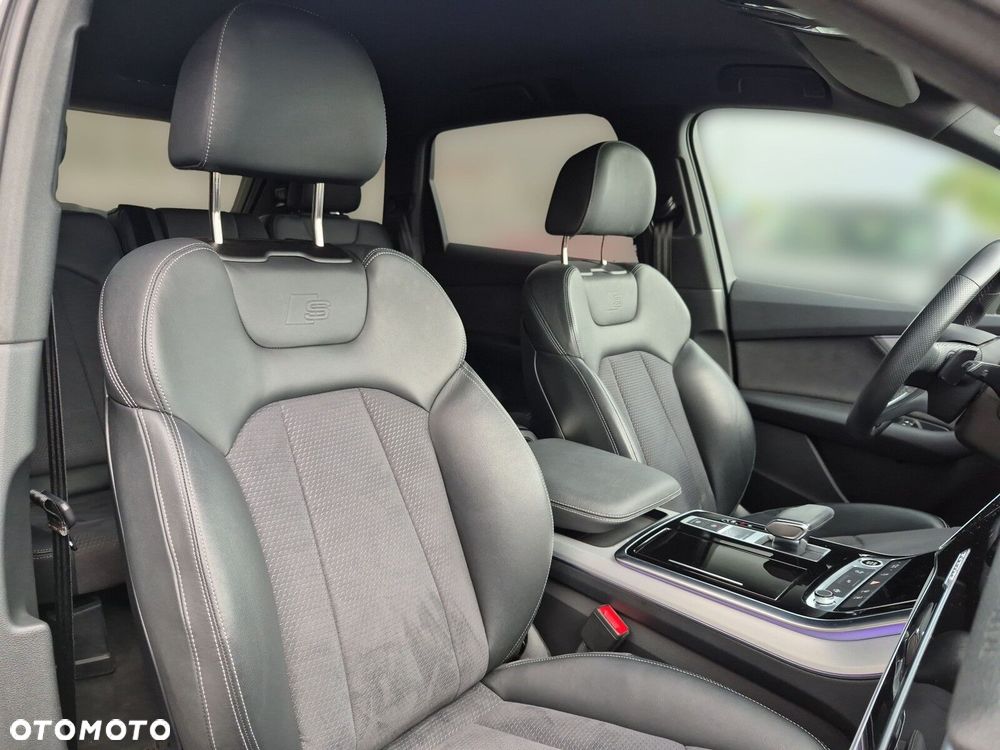 Audi Q7 - 10