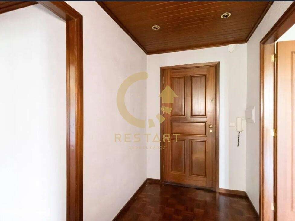 Apartamento T1 com Potencial de Modernização – Matosinhos - Grande imagem: 2/25