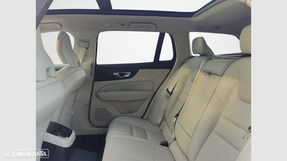 Volvo V60 2.0 T6 AWD TE Plus Bright — fotografia 13