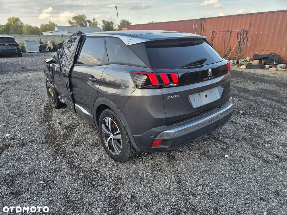 Peugeot 3008 1.2 PureTech Allure Pack S&S EAT8 - 10