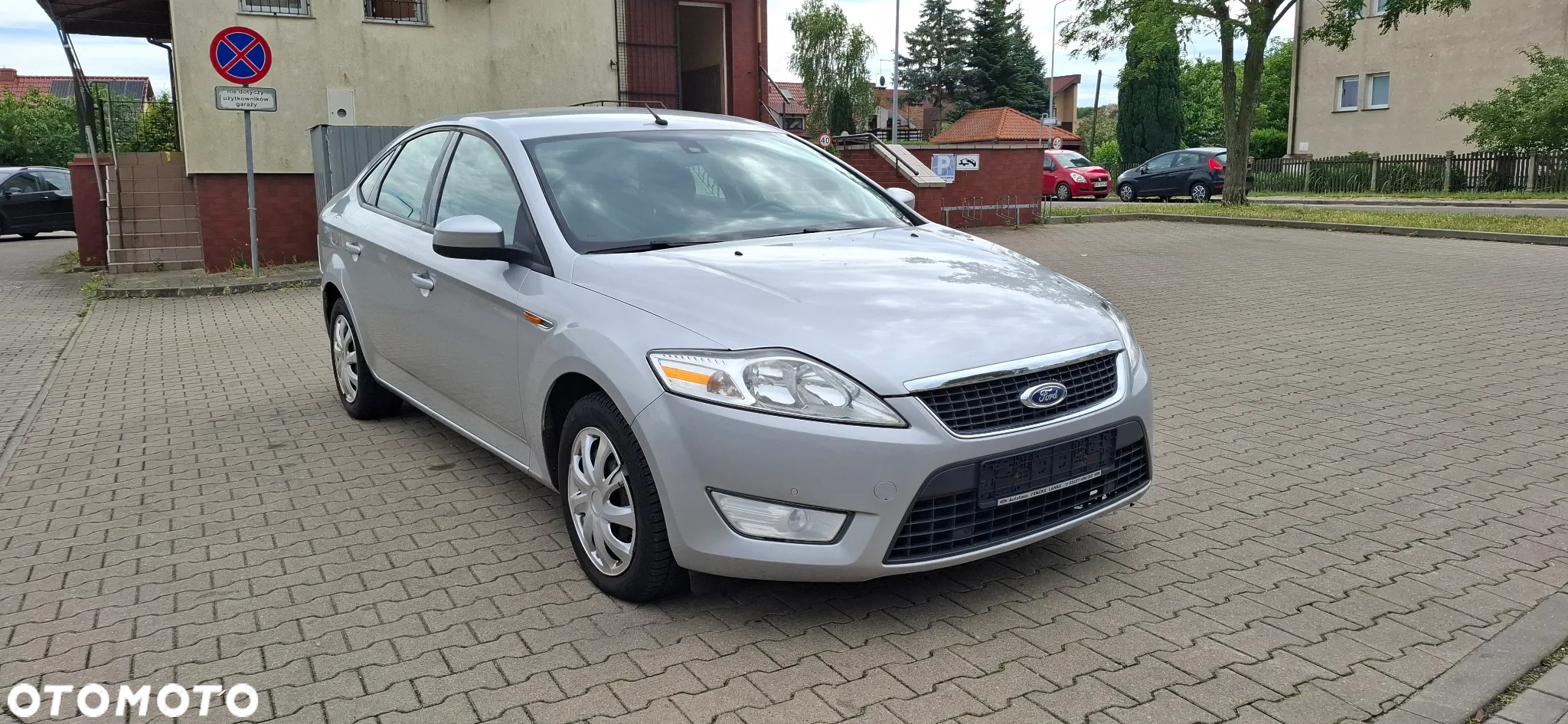 Ford Mondeo 1.6 Ghia - 3