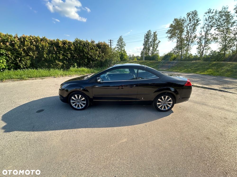 Ford Focus 2.0 16V Sport - 36