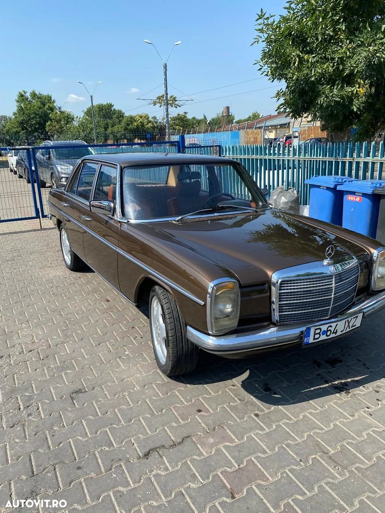 Mercedes-Benz W115 - 2