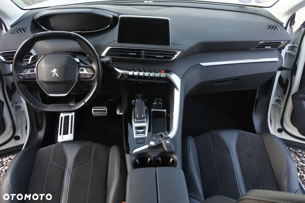 Peugeot 3008 PureTech 130 Stop & Start GPF EAT8 Crossway - 1