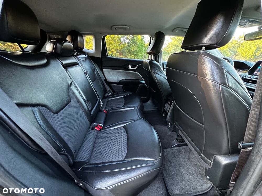 Jeep Compass - 14