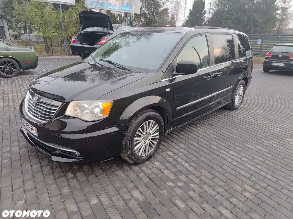 Lancia Voyager 2.8CRD Platinum - 1