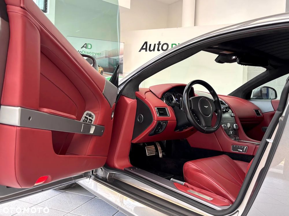 Aston Martin DB9 - 22