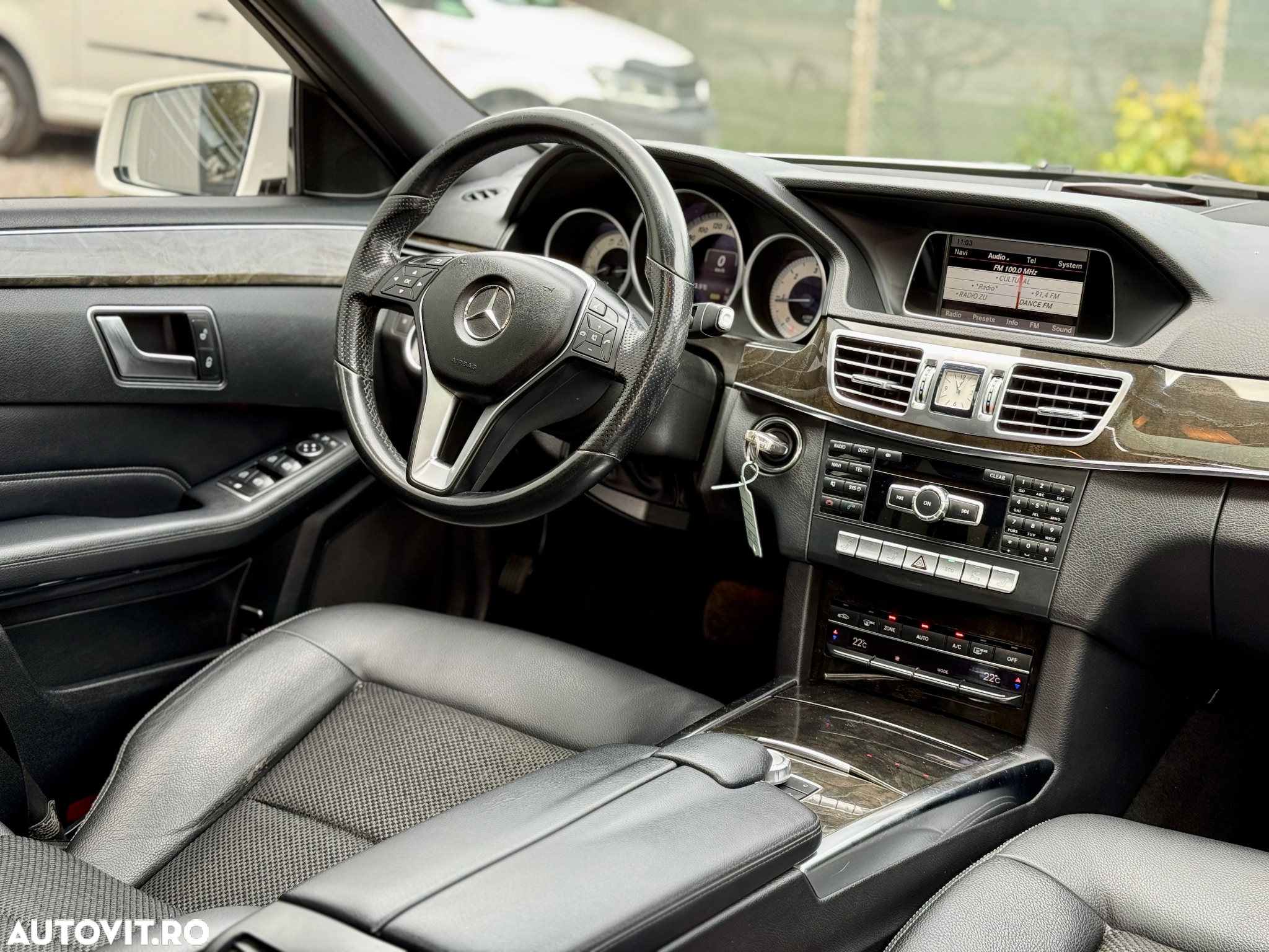 Mercedes-Benz E 220 BlueTEC 9G-TRONIC Avantgarde - 8