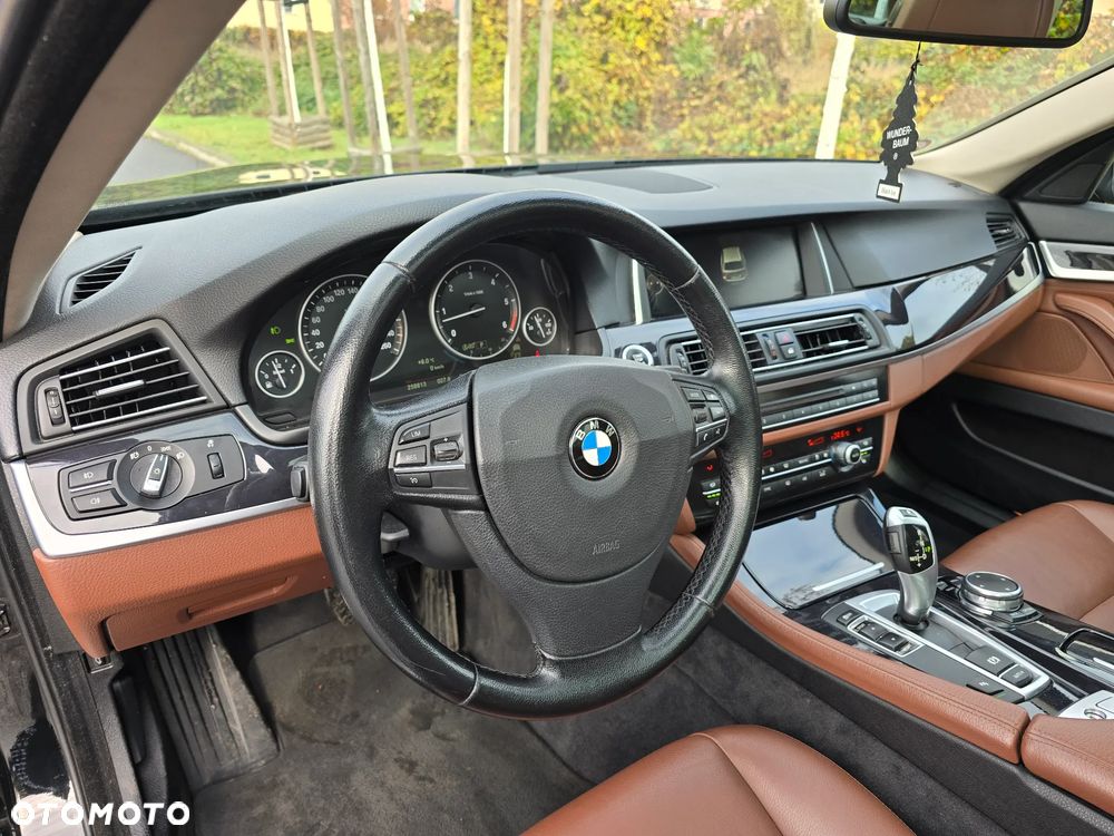 BMW Seria 5 530d - 14