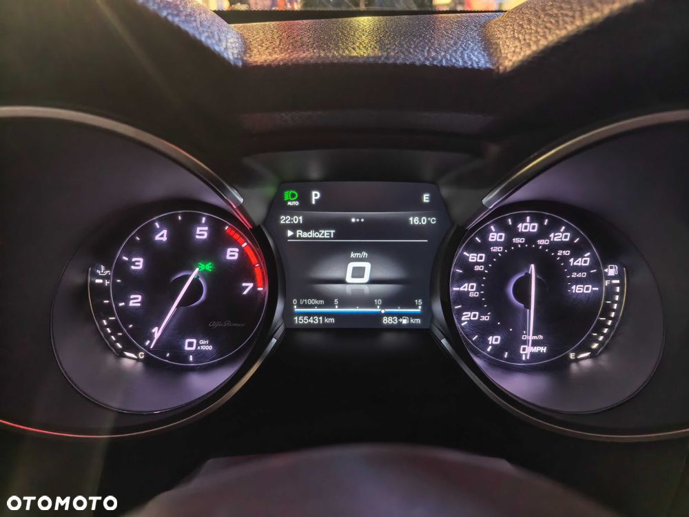 Alfa Romeo Stelvio - 1