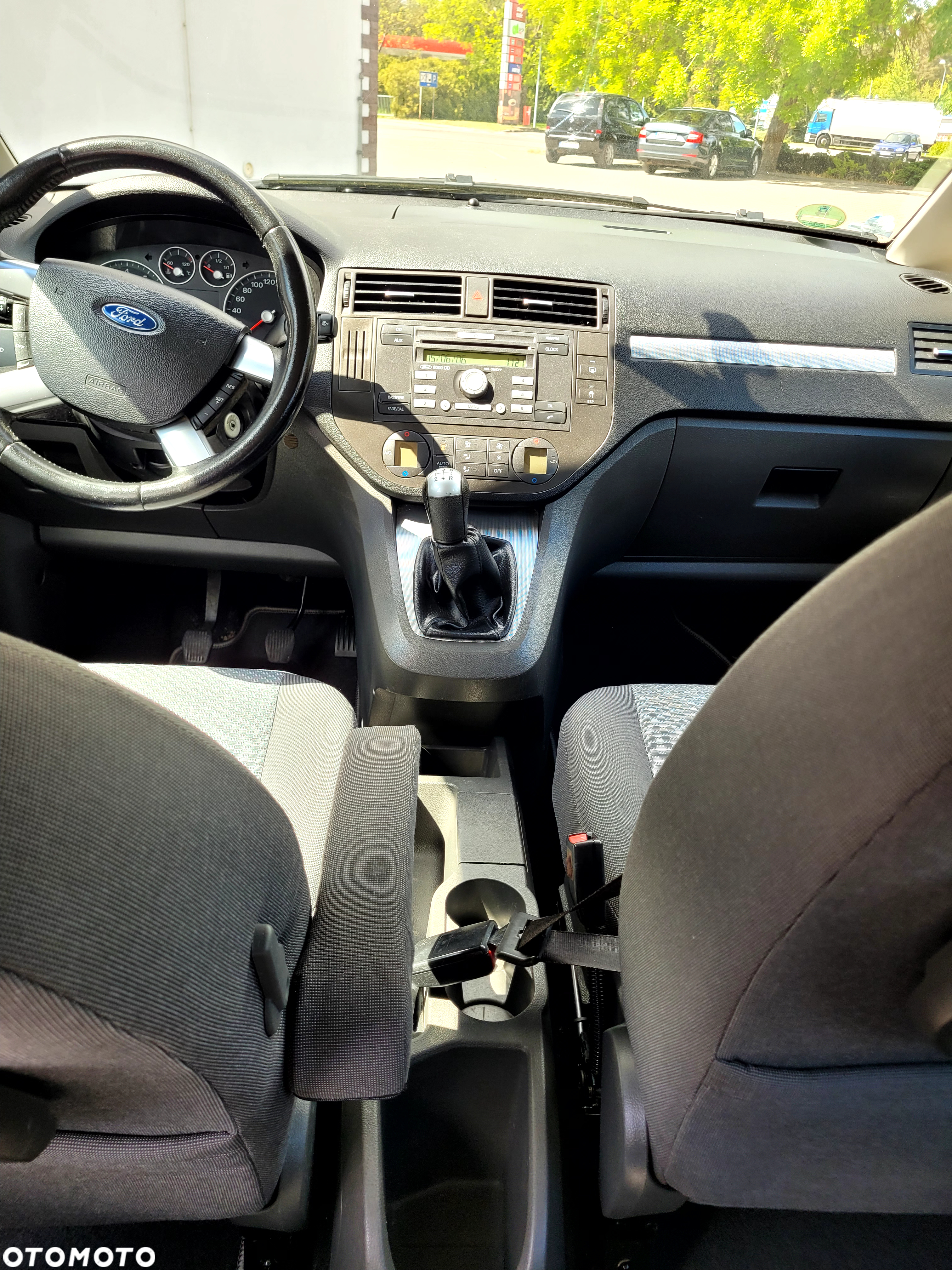 Ford C-MAX 1.8 Ghia - 17