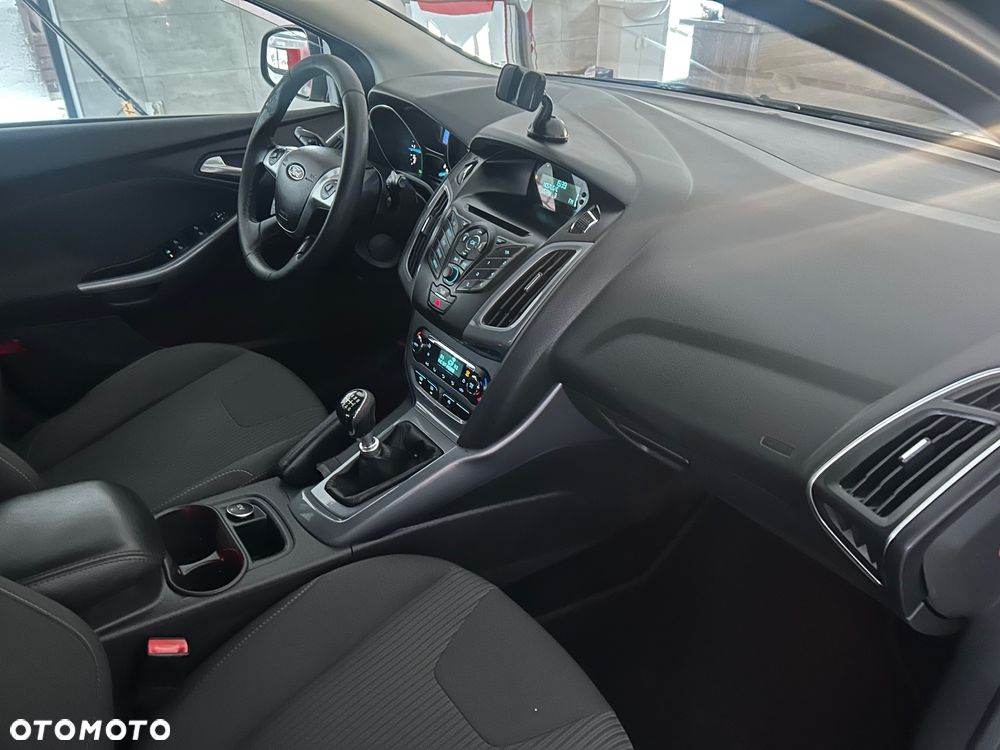 Ford Focus 1.6 TDCi DPF Start-Stopp-System Business - 25