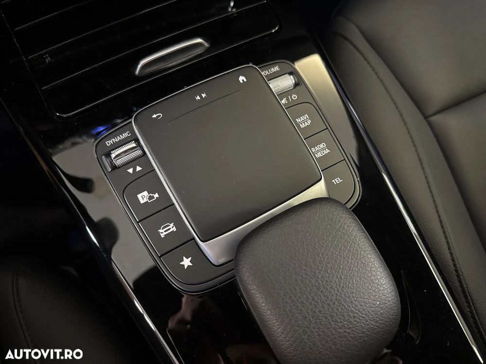 Mercedes-Benz A 250 - 18