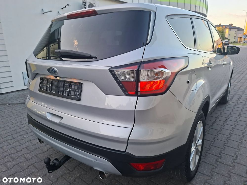Ford Kuga 2.0 TDCi 2x4 Black & Silver - 21