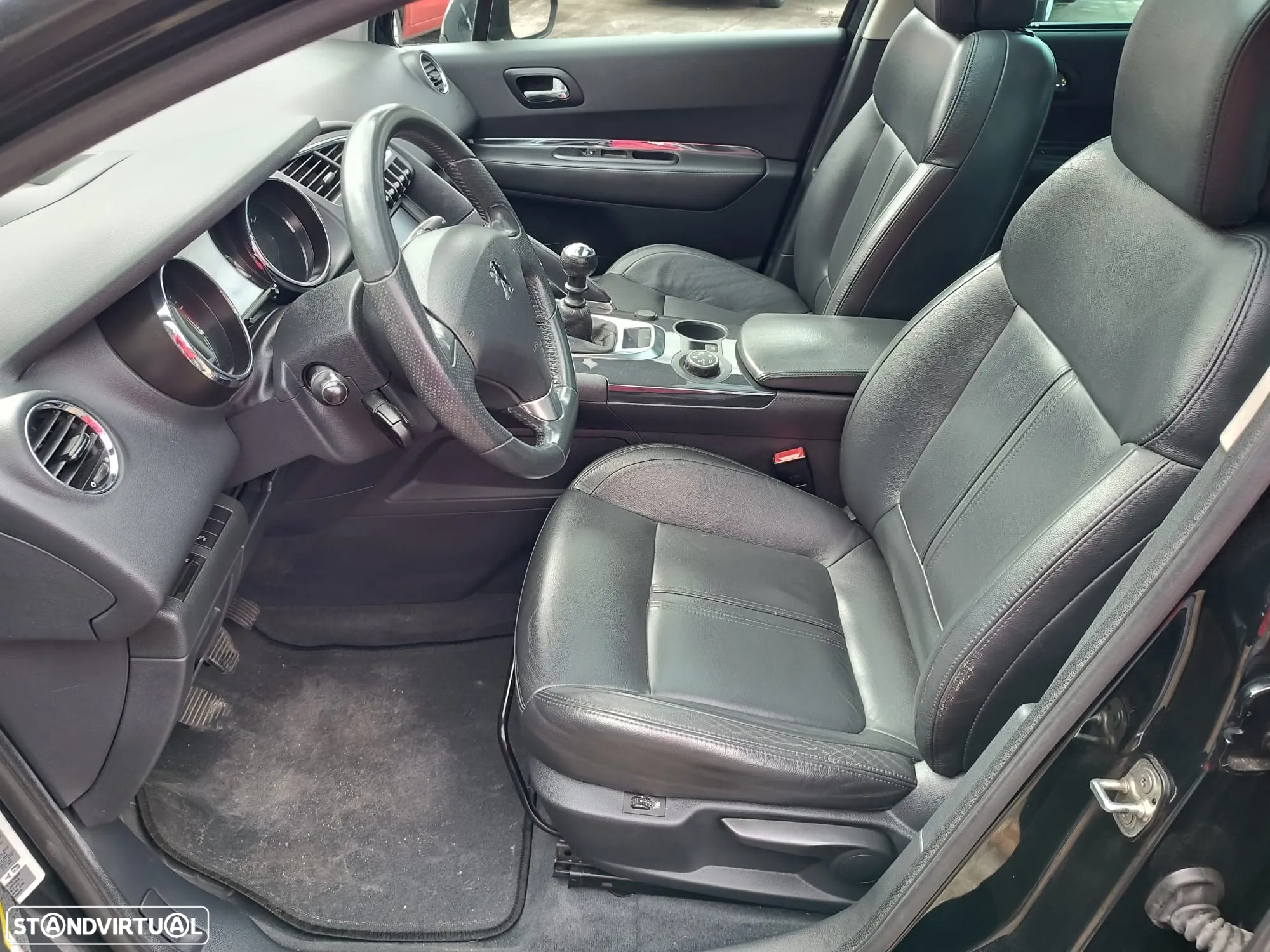 Peugeot 3008 1.6 HDi Executive - 9