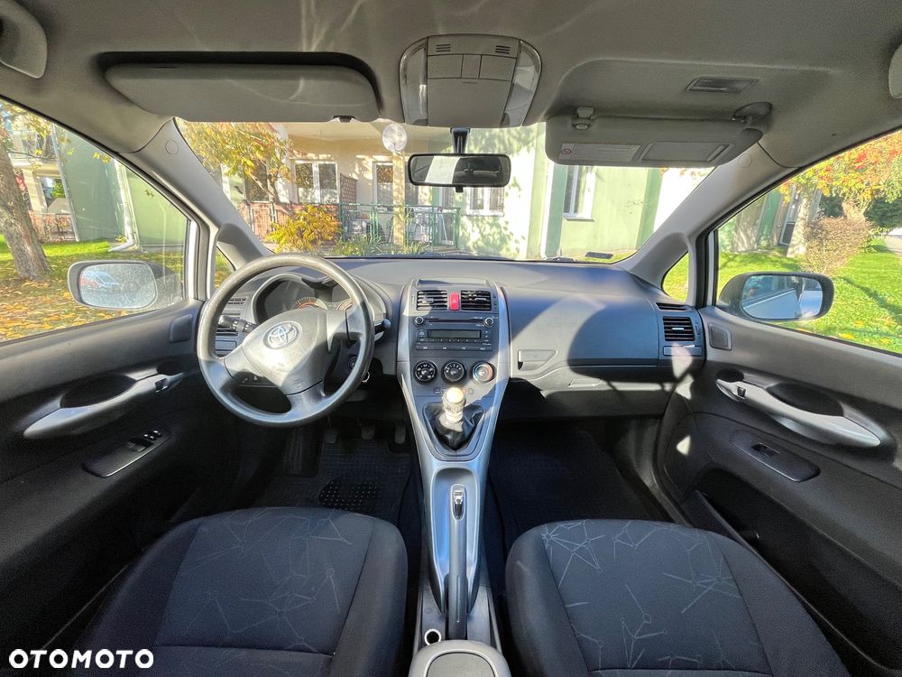 Toyota Auris - 26
