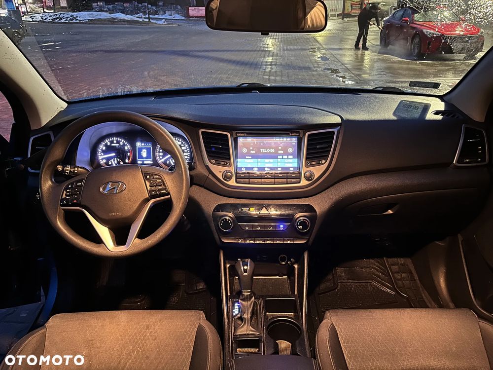 Hyundai Tucson - 2