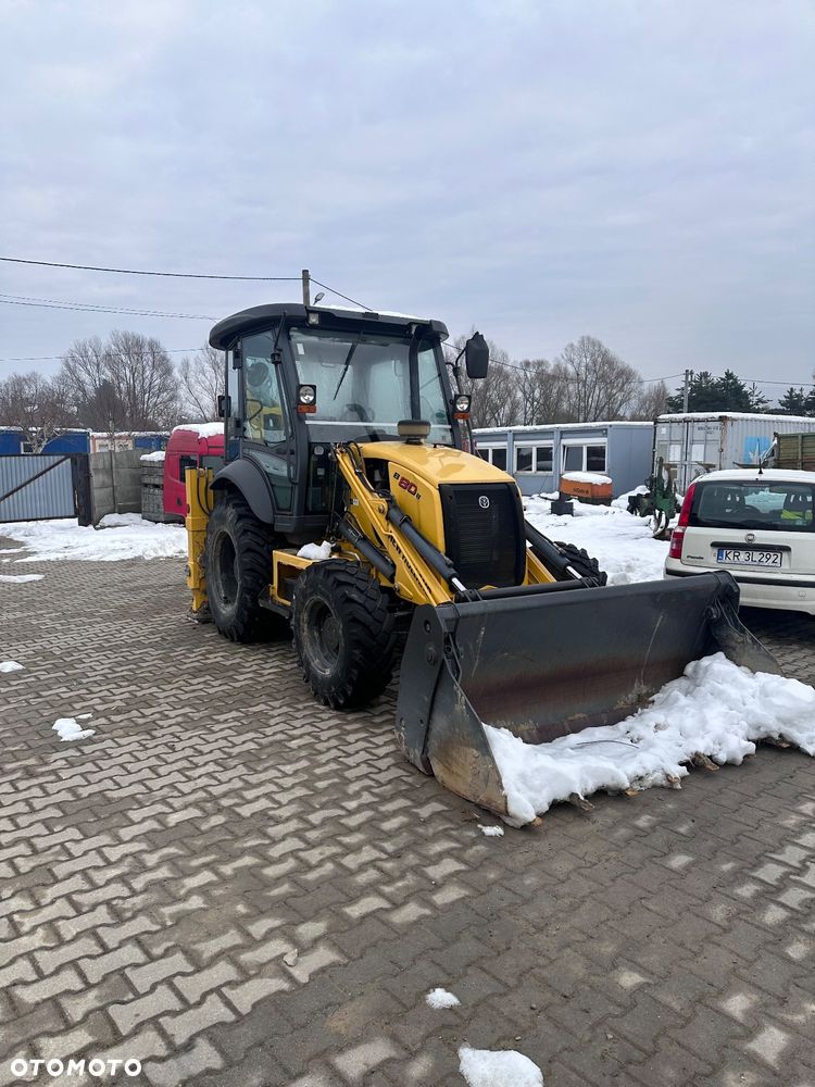 New Holland B80B - 1